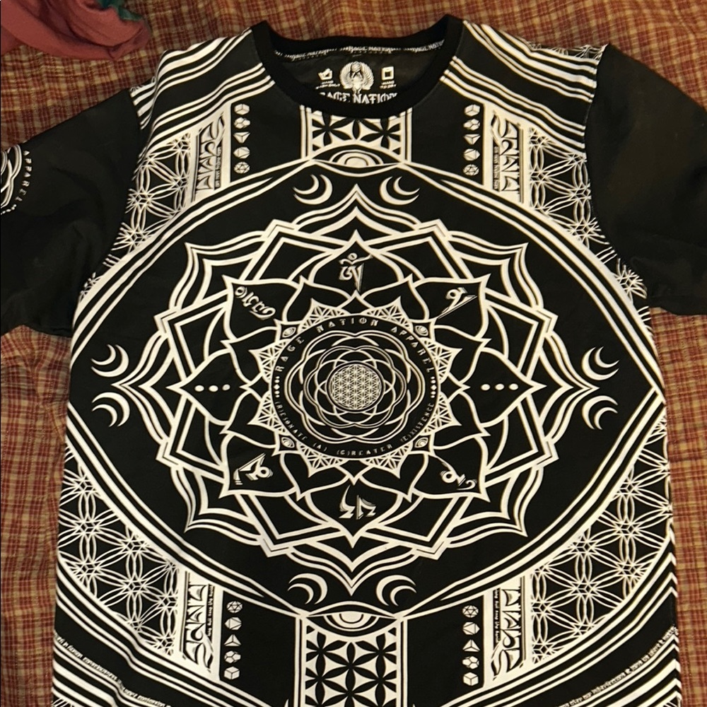 SACRED NATION Black and White Geometric T-Shirt